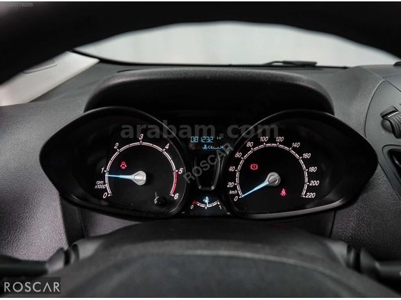 ROSCAR'DAN 2022 FORD TRANSİT COURİER 83.000KM