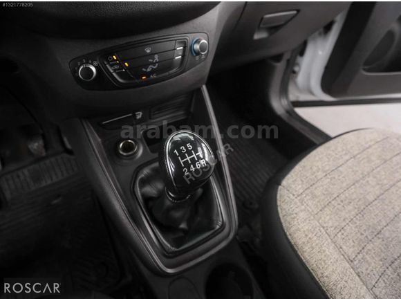ROSCAR'DAN 2022 FORD TRANSİT COURİER 83.000KM