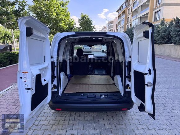 2025 MODEL FORD COURİER 49 BİN KMDE HATASIZ-BOYASIZ %20 FATURA