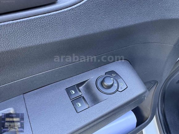 2025 MODEL FORD COURİER 49 BİN KMDE HATASIZ-BOYASIZ %20 FATURA