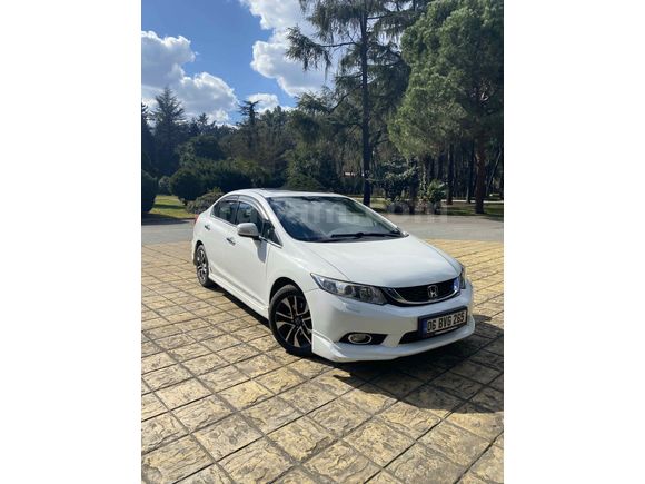 Sahibinden Honda Civic 1.6i VTEC Eco Elegance 2014 Model 