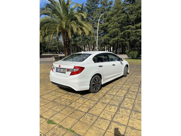 Sahibinden Honda Civic 1.6i VTEC Eco Elegance 2014 Model 