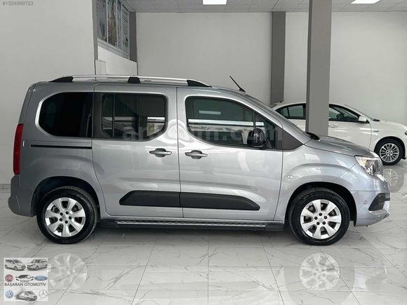 BOYASIZ HATASIZ 2022 COMBO 1.5 DİZEL OTOMATİK 110 BİN KM