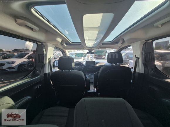 2021 - OTOMATİK VİTES - CAM TAVAN- ORTA KONSOL- HATASIZ- FULL..
