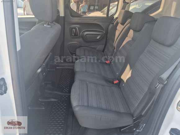 2021 - OTOMATİK VİTES - CAM TAVAN- ORTA KONSOL- HATASIZ- FULL..