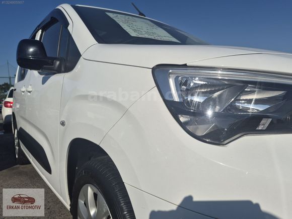 2021 - OTOMATİK VİTES - CAM TAVAN- ORTA KONSOL- HATASIZ- FULL..