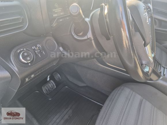 2021 - OTOMATİK VİTES - CAM TAVAN- ORTA KONSOL- HATASIZ- FULL..