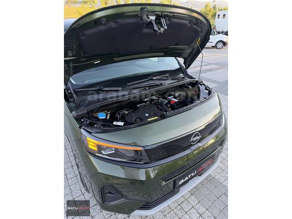 BATU AUTO'DAN 2024 OPEL COMBO 1.5DİZEL ULTİMATE CAM TAVAN !!!