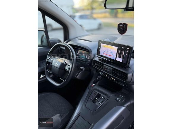 BATU AUTO'DAN 2024 OPEL COMBO 1.5DİZEL ULTİMATE CAM TAVAN !!!