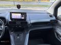 BATU AUTO'DAN 2024 OPEL COMBO 1.5DİZEL ULTİMATE CAM TAVAN !!!