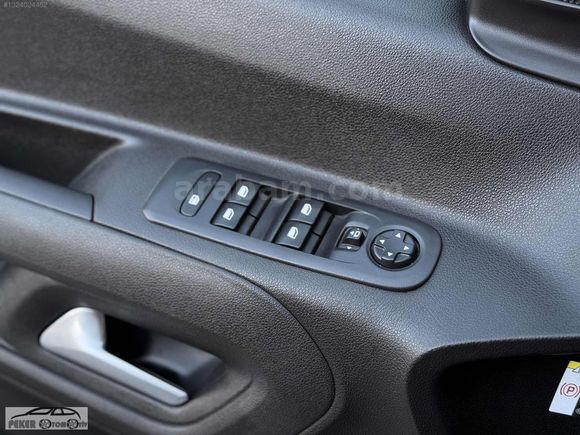 ^^^2022 1.5 OTOMOTİK 38.000KM HATASIZZ OPEL COMBO^^^