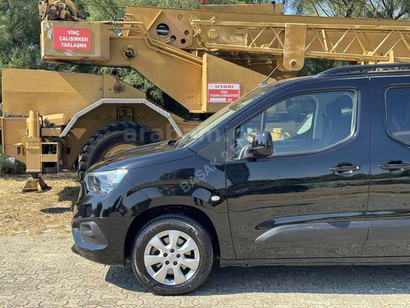Başak Otomotiv 2.EL'den 2022 Combo Edition Hatasız 42 Bin KM