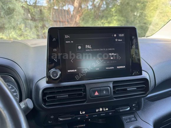 Başak Otomotiv 2.EL'den 2022 Combo Edition Hatasız 42 Bin KM