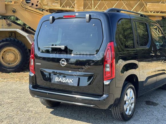 Başak Otomotiv 2.EL'den 2022 Combo Edition Hatasız 42 Bin KM