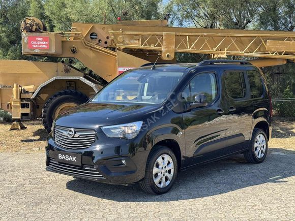 Başak Otomotiv 2.EL'den 2022 Combo Edition Hatasız 42 Bin KM