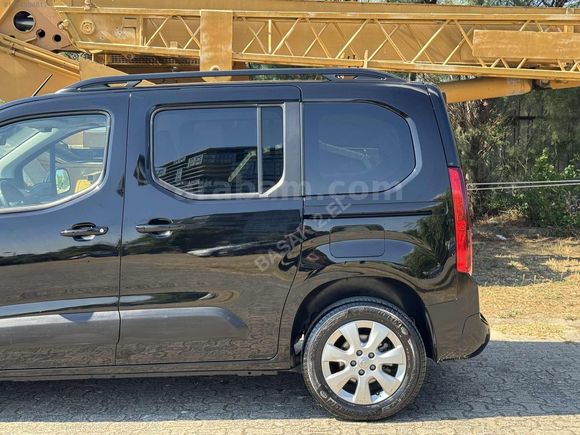 Başak Otomotiv 2.EL'den 2022 Combo Edition Hatasız 42 Bin KM