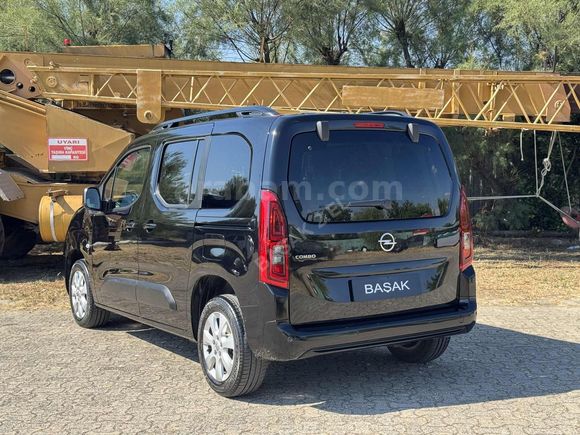 Başak Otomotiv 2.EL'den 2022 Combo Edition Hatasız 42 Bin KM