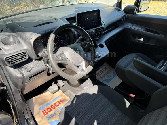 Başak Otomotiv 2.EL'den 2022 Combo Edition Hatasız 42 Bin KM