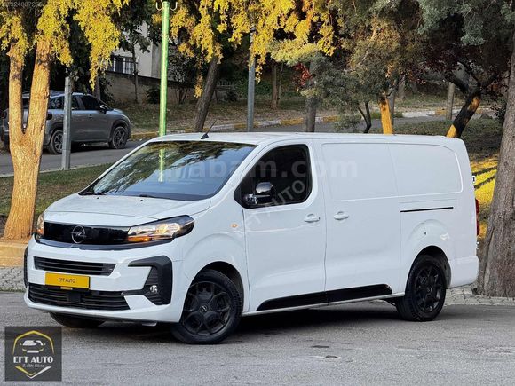 EFT AUTO'DAN OPEL VİVARO BOYASIZ TRAMERSİZ