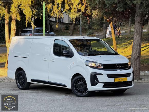 EFT AUTO'DAN OPEL VİVARO BOYASIZ TRAMERSİZ