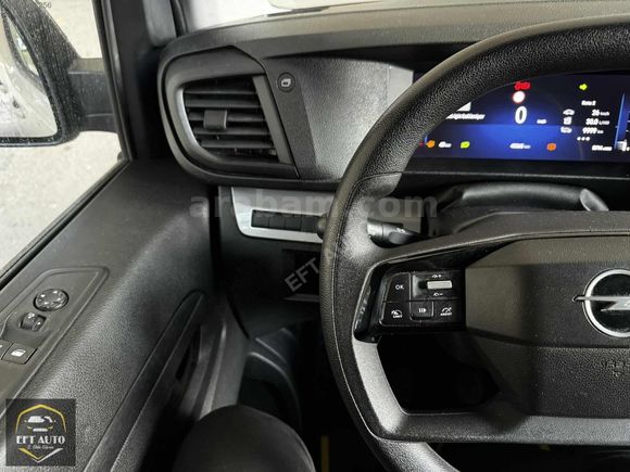 EFT AUTO'DAN OPEL VİVARO BOYASIZ TRAMERSİZ
