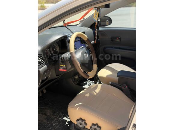 SAHİBİNDEN TERTEMİZ HYUNDAİ ACCENT ERA İÇİ BEJ CRDİ