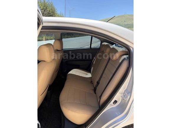 SAHİBİNDEN TERTEMİZ HYUNDAİ ACCENT ERA İÇİ BEJ CRDİ