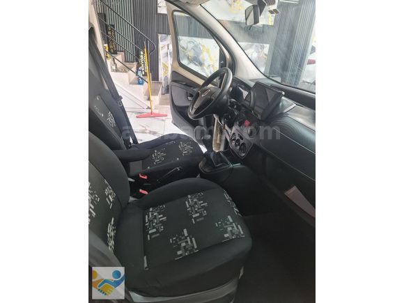 SİNYOR'DAN 120 BİNDE OTOMOBİL RUHSATLI DEĞİŞENSİZ LPG'Lİ BİBLO