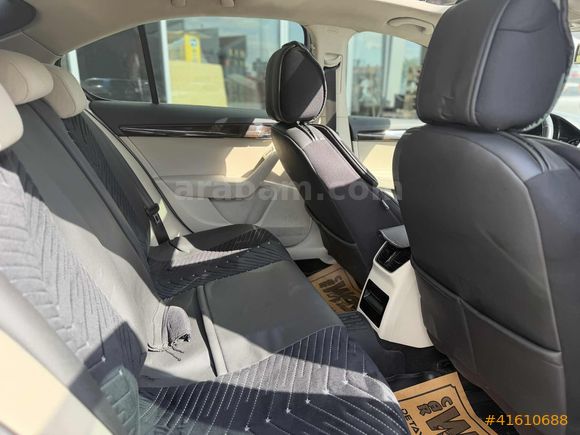 AK-CAR'dan OCTAVİA 2013 DSG-ELEGANCE CR -CAM TAVAN