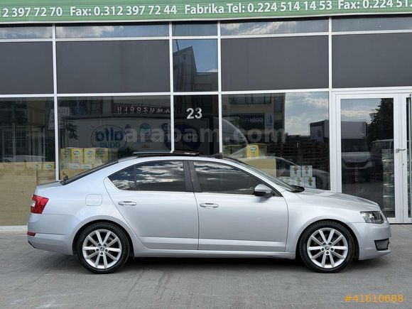 AK-CAR'dan OCTAVİA 2013 DSG-ELEGANCE CR -CAM TAVAN