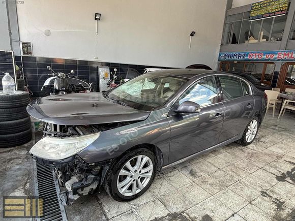 Bu temizlikte çıtır hasarlı Latitude 1.5