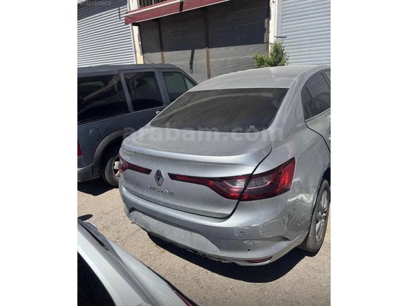 AUTO CMR'DEN 2025 MEGANE 1,3TCE TRAFİĞE ÇIKAMAZ!!! HURDA BELGELİ