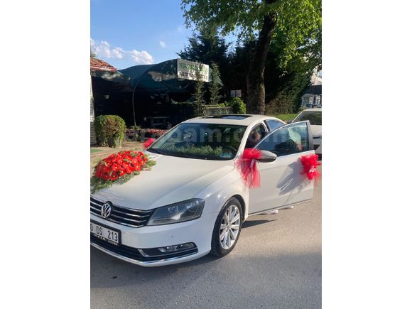 Sahibinden Volkswagen Passat 1.6 TDi BlueMotion Exclusive 2013 Model  169.000 km Beyaz