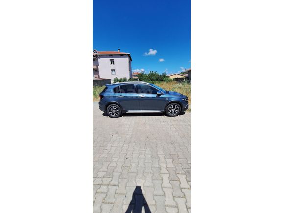 Bayandan temiz kullanılmış Fiat Egea 1.4 Fire Lounge puls 2021 Model