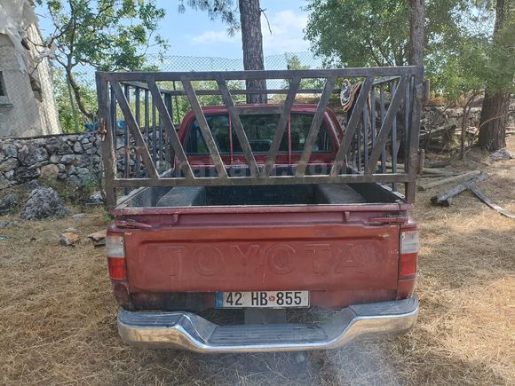 Sahibinden Toyota Hilux 2.4 D 2000 Model