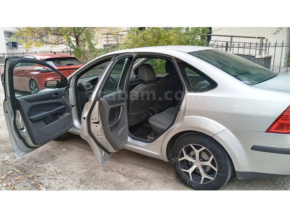Sahibinden Ford Focus 1.6 Trend 2006 Model 