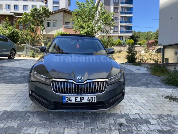 SUPER B /1.5 TSI/ HATASIZ/ CAM TAVAN /HAYALET/   
