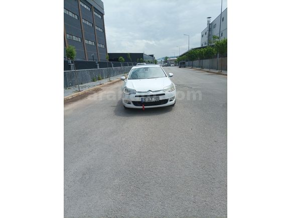 Citroen C5 2012 değişensiz hasar kayıtsız