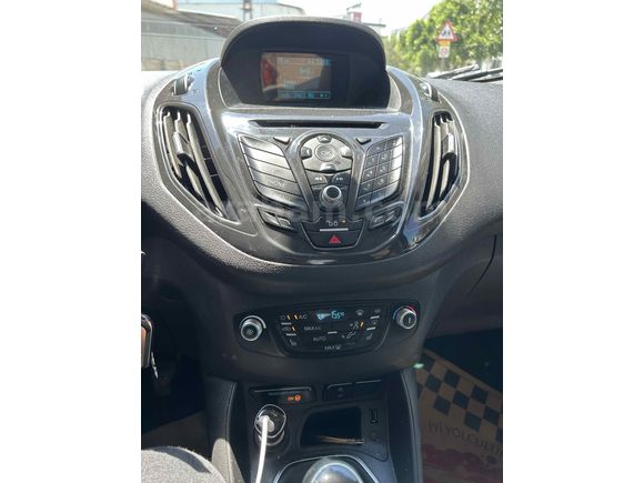 AcillSahibinden Ford Tourneo Courier 1.6 TDCi Titanium Plus 2017 Model 