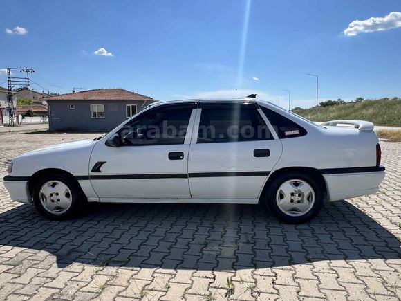 Galeriden Opel Vectra 2.0 GLS 1995 Model Edirne