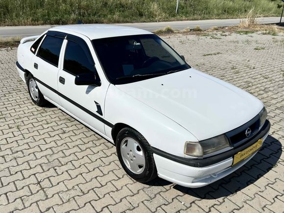 Galeriden Opel Vectra 2.0 GLS 1995 Model Edirne