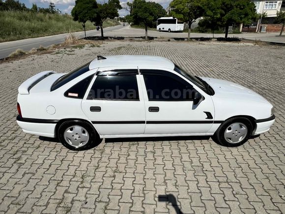Galeriden Opel Vectra 2.0 GLS 1995 Model Edirne
