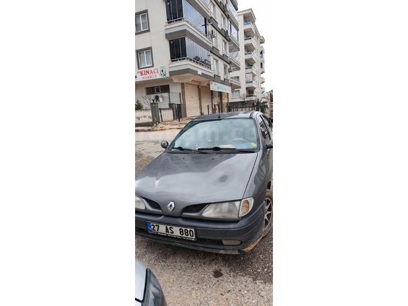 Sahibinden Renault Megane 2.0 RXE 1998 Model