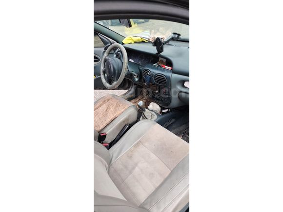 Sahibinden Renault Megane 2.0 RXE 1998 Model
