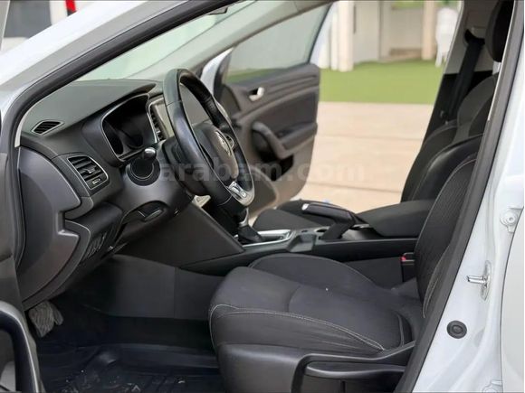 Sahibinden Renault Megane 1.5 Blue DCI Touch 2020 Model