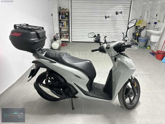HATASIZ 2024 HONDA SH 125 DÜŞÜK KM AKSESUAR
