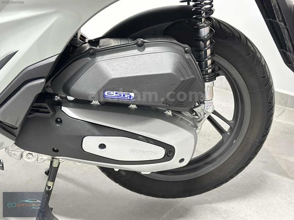HATASIZ 2024 HONDA SH 125 DÜŞÜK KM AKSESUAR