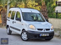 2004 MODEL 1.5 CAMLI KOLTUKLU KANGO TAKAS OLUR