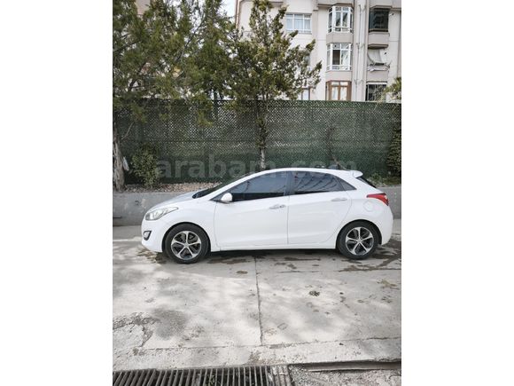 Sahibinden Hyundai i30 1.6 CRDi Style Design Pack 2015 Model