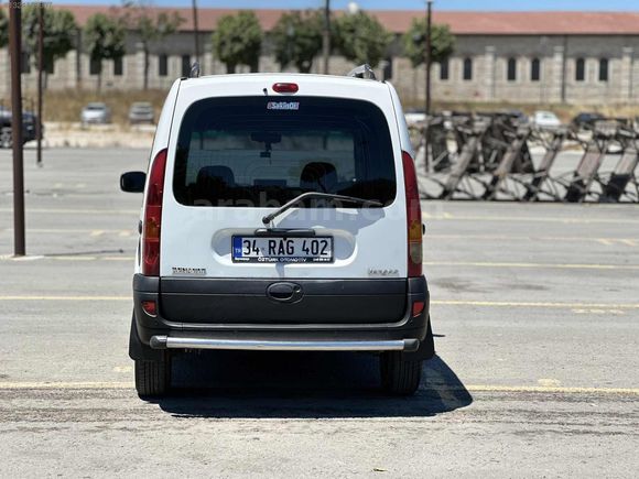 ÖZTÜRK OTOMOTİVDEN 2004 1.5 DİZEL KANGO